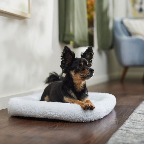Frisco Quilted Dog Crate Mat 24-in - Picture 1 of 2